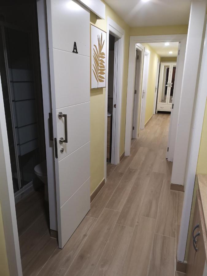 Hostal Mari En La Laguna, Alquiler Habitacion Privada En Hostal, 6 Habitaciones Cerca De La Universidad Y Aeropuerto Norte, 3 Banos Compartidos Ла Лагуна Екстериор снимка