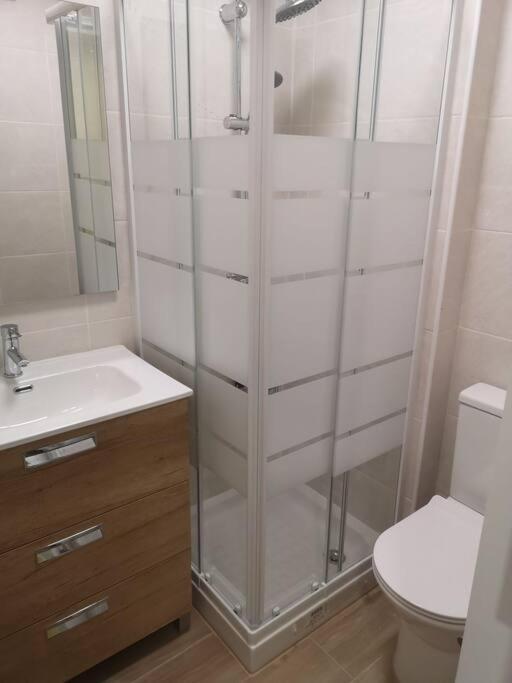 Hostal Mari En La Laguna, Alquiler Habitacion Privada En Hostal, 6 Habitaciones Cerca De La Universidad Y Aeropuerto Norte, 3 Banos Compartidos Ла Лагуна Екстериор снимка