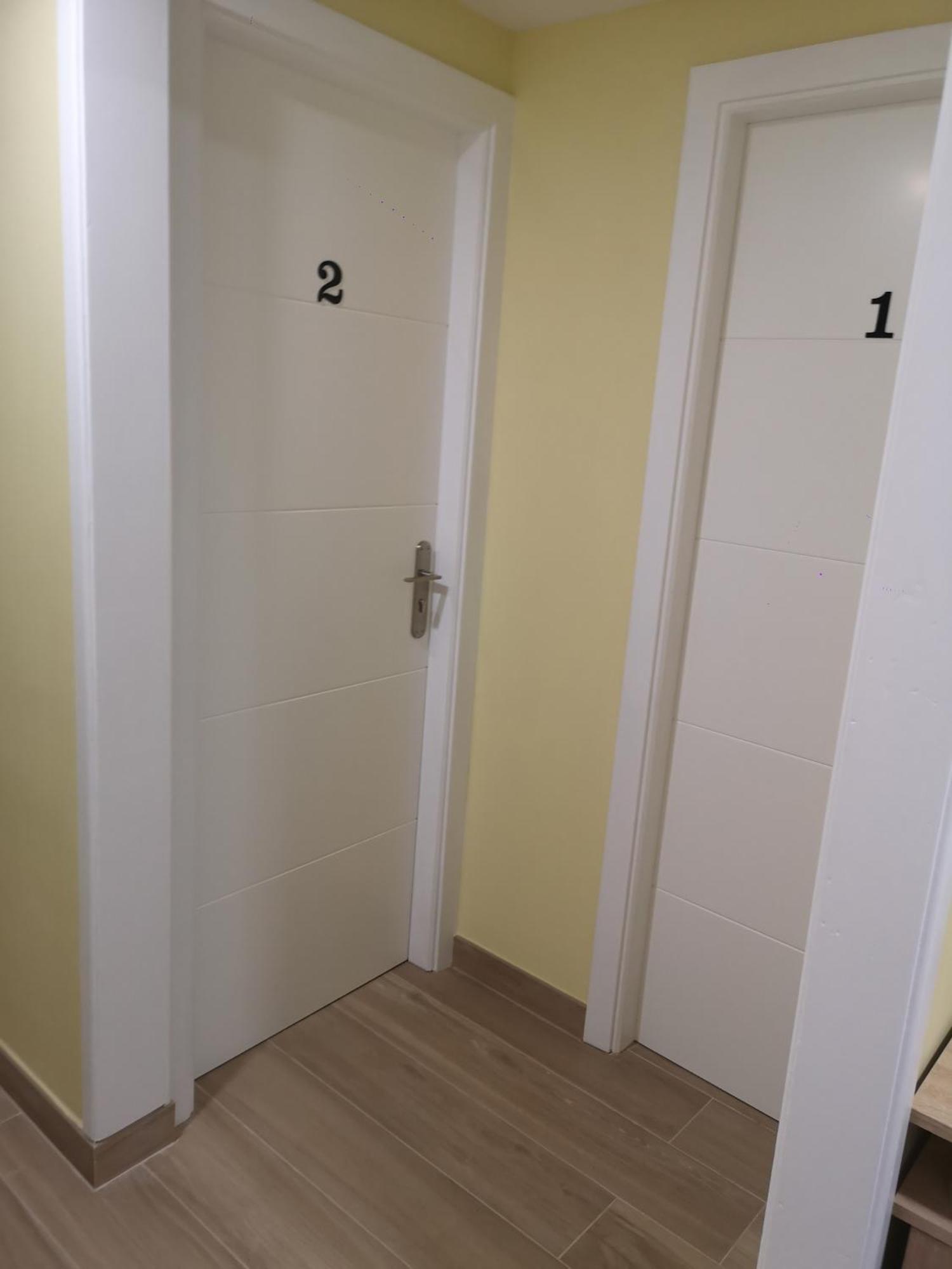 Hostal Mari En La Laguna, Alquiler Habitacion Privada En Hostal, 6 Habitaciones Cerca De La Universidad Y Aeropuerto Norte, 3 Banos Compartidos Ла Лагуна Екстериор снимка