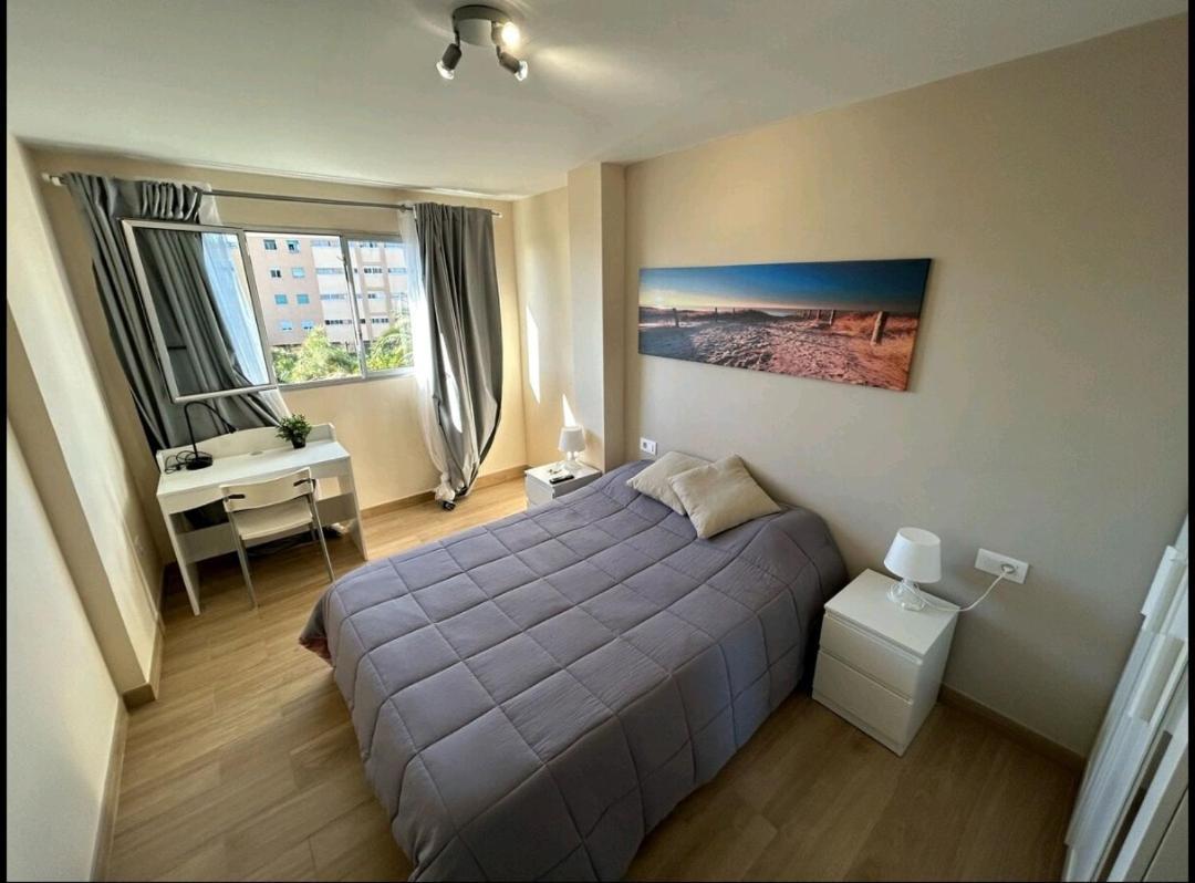 Hostal Mari En La Laguna, Alquiler Habitacion Privada En Hostal, 6 Habitaciones Cerca De La Universidad Y Aeropuerto Norte, 3 Banos Compartidos Ла Лагуна Екстериор снимка